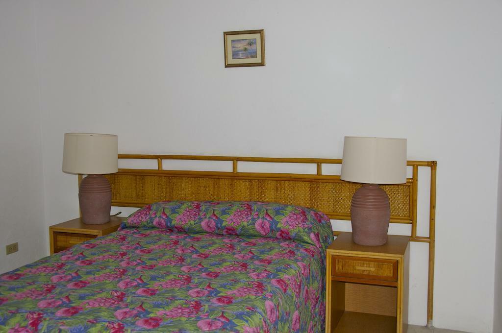 Adulo Apartments Bridgetown Exterior foto